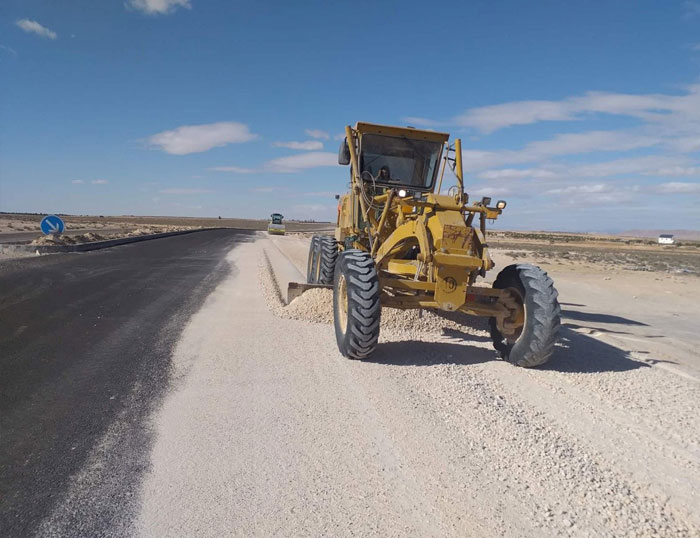 CETA - Travaux de la mise en 2x2 voies de la route RN16 entre Gabes et la ville d’El Hamma du PK4+400 au PK7+000 et du PK8+300 au PK 27+000, L=21.3 KM