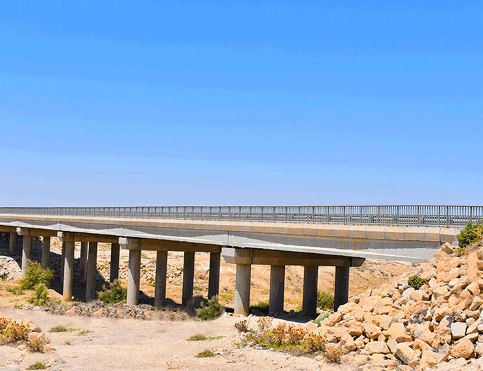 CETA - Travaux de construction de l’ouvrage de franchissement de l’oued Maktaa sur la route MC87 au PK92+500 dans le gouvernorat de Kairouan